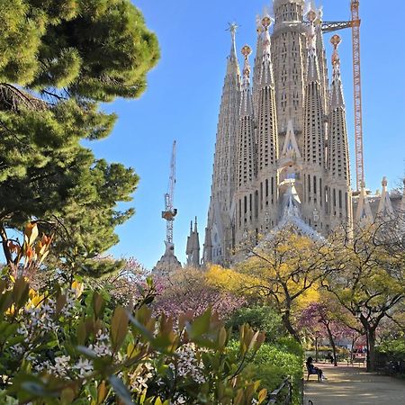 Barcelona4Seasons - Sagrada Familia Exterior foto